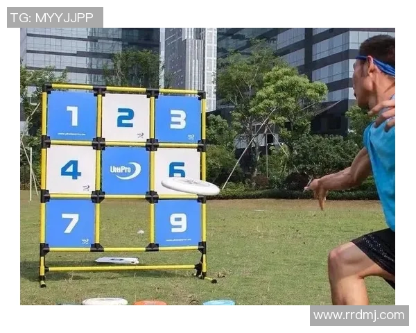 南京飞盘队节奏之争引发热议球迷与专家各执己见探讨飞盘运动发展 南京飞盘队节奏之争引发热议球迷与专家各执己见探讨飞盘运动发展