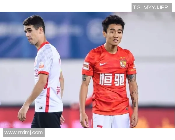 广州篮球队的比赛经验揭秘：从战术到团队协作的全方位分析