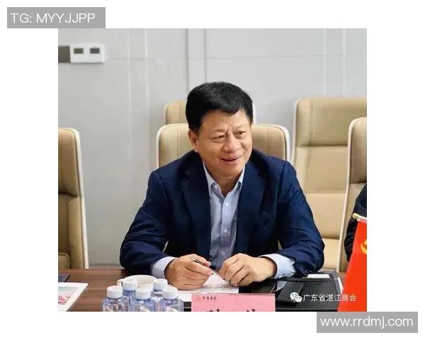 乒乓球传奇陈伟的职业生涯回顾与未来展望对话录